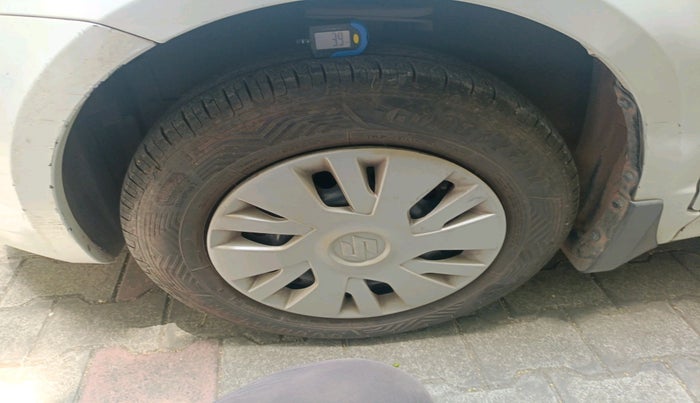 2010 Maruti Swift VXI, Petrol, Manual, 51,536 km, tyre