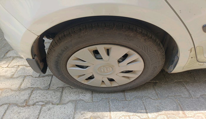 2010 Maruti Swift VXI, Petrol, Manual, 51,536 km, tyre