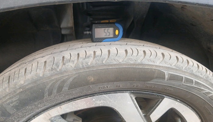 2023 Nissan MAGNITE XV MT, Petrol, Manual, 31,548 km, tyre