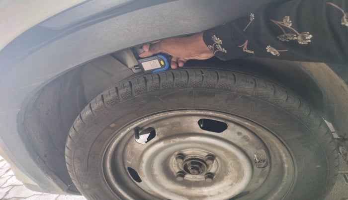 2021 Nissan MAGNITE XE, Petrol, Manual, 74,926 km, tyre