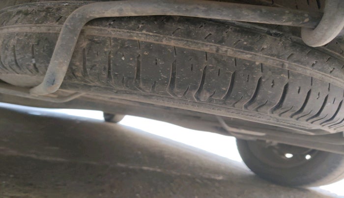 2021 Maruti Ertiga VXI CNG, CNG, Manual, 52,036 km, tyre