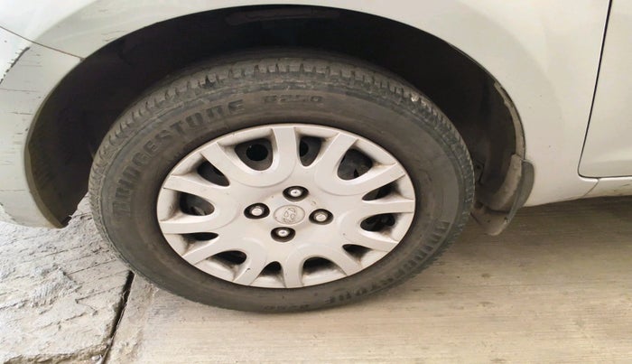 2010 Hyundai i20 MAGNA 1.2, Petrol, Manual, 87,476 km, tyre