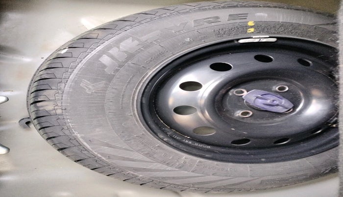 2021 Maruti Dzire VXI, Petrol, Manual, 70,434 km, tyre