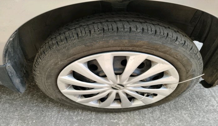 2012 Maruti Wagon R 1.0 VXI, Petrol, Manual, 70,650 km, tyre