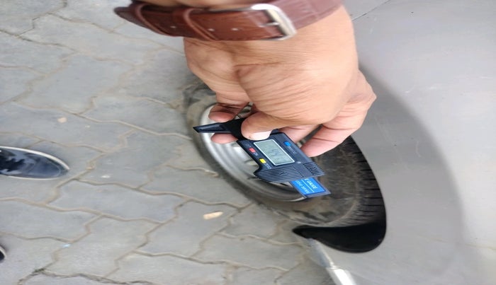 2010 Maruti A Star LXI, Petrol, Manual, 96,037 km, tyre