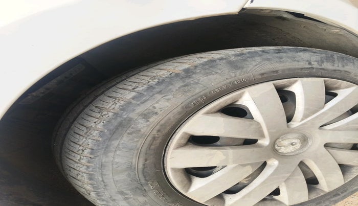 2012 Volkswagen Polo COMFORTLINE 1.2L, Diesel, Manual, 1,65,083 km, tyre