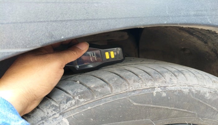 2018 Tata NEXON XZ PLUS DIESEL, Diesel, Manual, 1,41,598 km, tyre