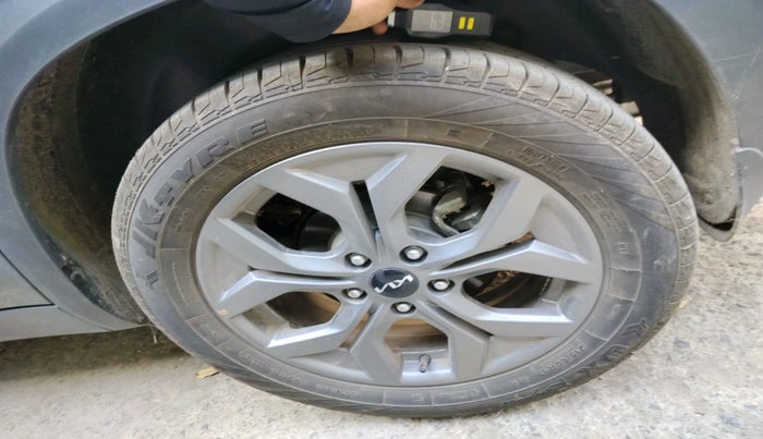 2023 KIA SELTOS  HTX 1.5 PETROL MT, Petrol, Manual, 9,455 km, tyre