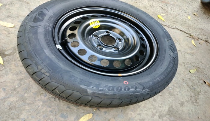 2023 KIA SELTOS  HTX 1.5 PETROL MT, Petrol, Manual, 9,455 km, tyre