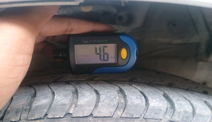 2017 Hyundai Grand i10 SPORTZ (O) 1.2 KAPPA VTVT, Petrol, Manual, 35,223 km, tyre