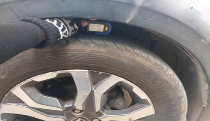 2017 Honda WR-V 1.5L I-DTEC VX MT, Diesel, Manual, 1,04,540 km, tyre