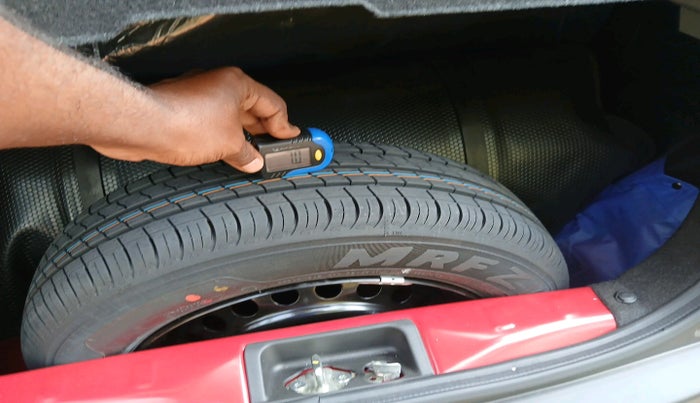 2025 Maruti S PRESSO VXI Plus AMT, CNG, Automatic, 389 km, tyre