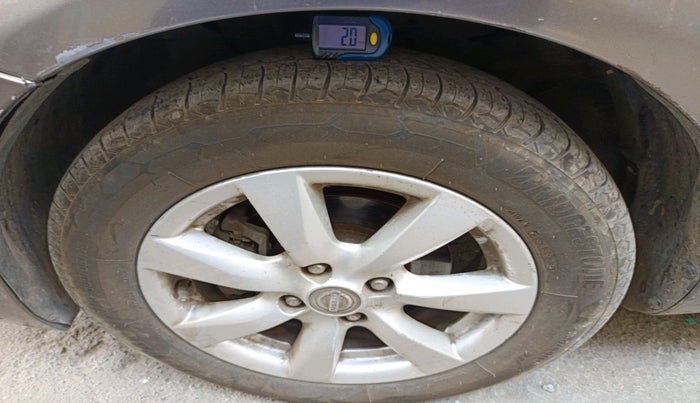 2012 Nissan Sunny XV PETROL, CNG, Manual, 1,27,419 km, tyre