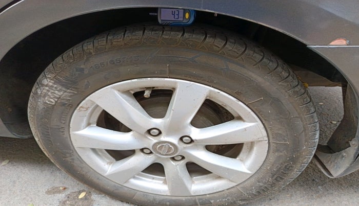 2012 Nissan Sunny XV PETROL, CNG, Manual, 1,27,419 km, tyre