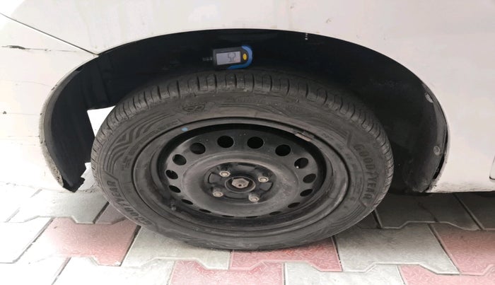 2016 Maruti Wagon R 1.0 VXI AMT, Petrol, Automatic, 44,300 km, tyre