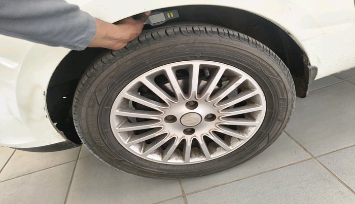 2014 Tata Zest XMS PETROL, Petrol, Manual, 95,350 km, tyre