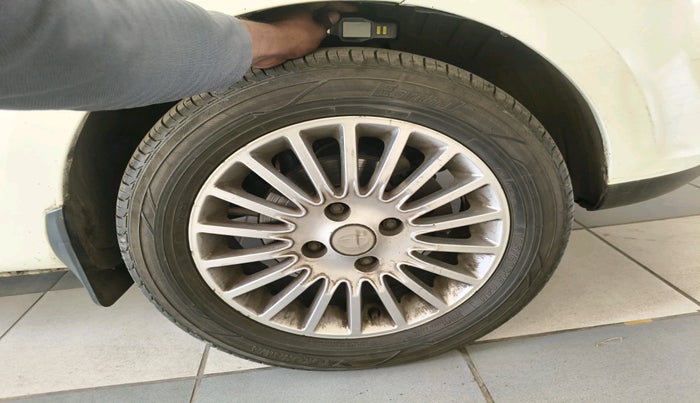 2014 Tata Zest XMS PETROL, Petrol, Manual, 95,350 km, tyre