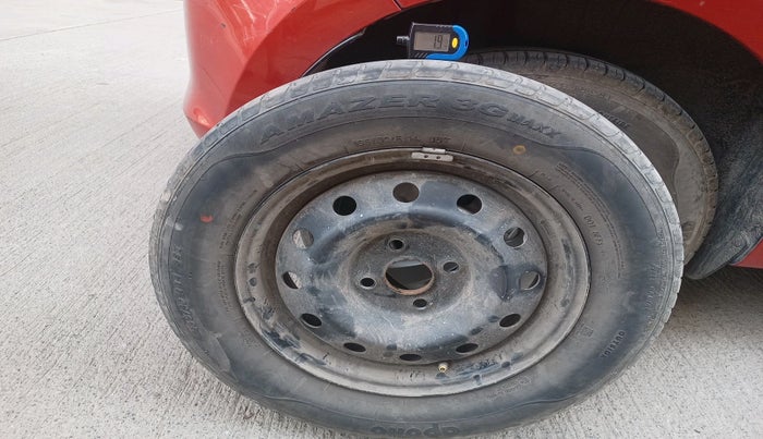 2018 Maruti Swift VXI, Petrol, Manual, 45,262 km, tyre