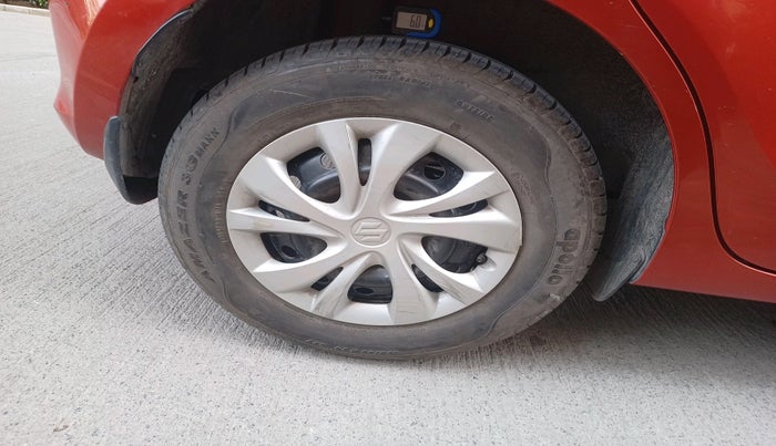 2018 Maruti Swift VXI, Petrol, Manual, 45,262 km, tyre