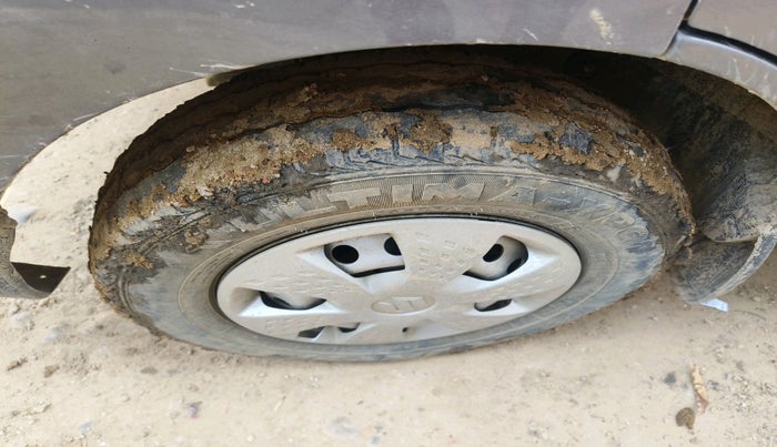 2022 Maruti Eeco 5 STR AC, Petrol, Manual, 26,411 km, tyre