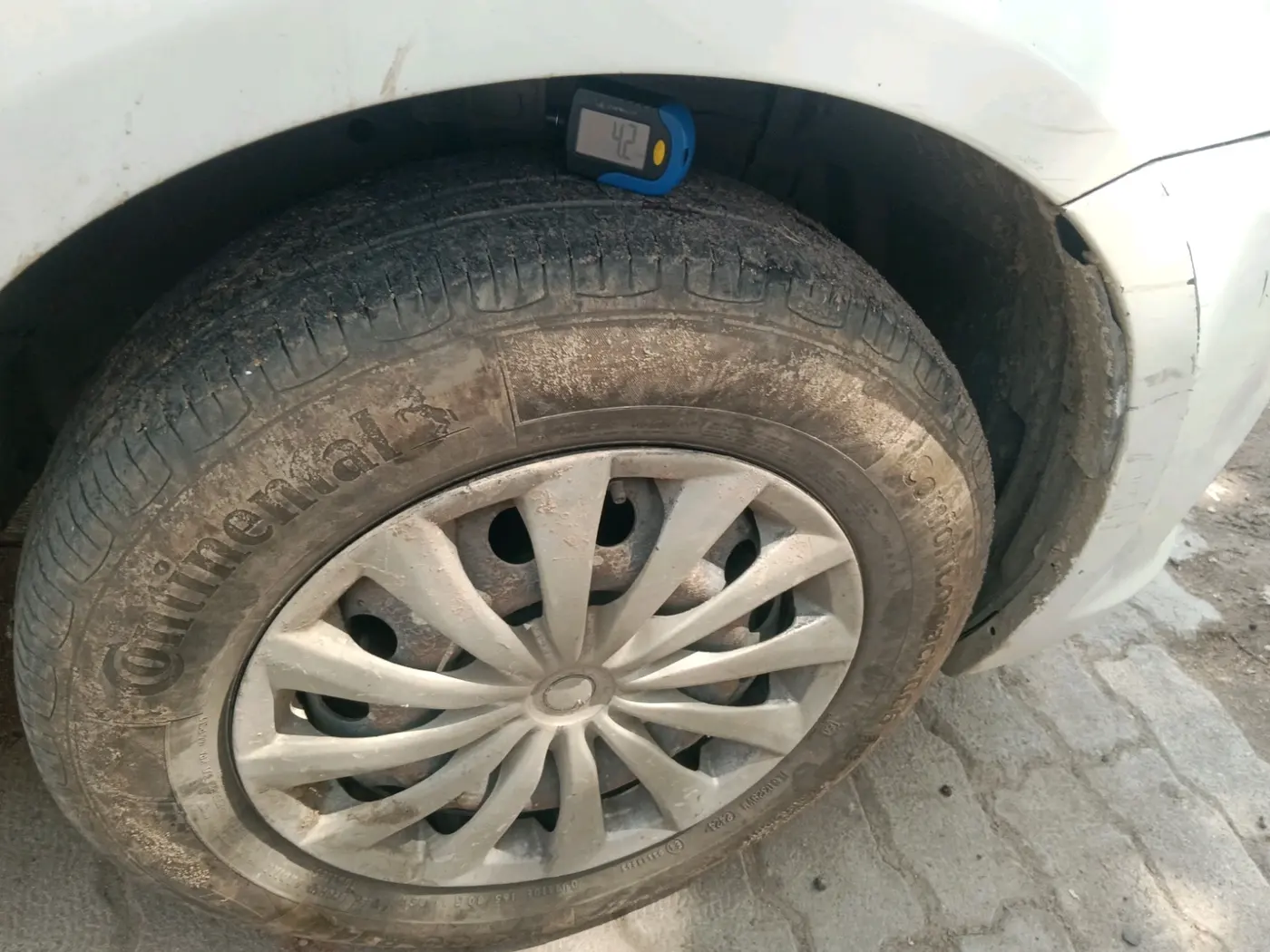 2016 Maruti Swift Dzire VDI, Diesel, Manual, 1,01,817 km, tyre