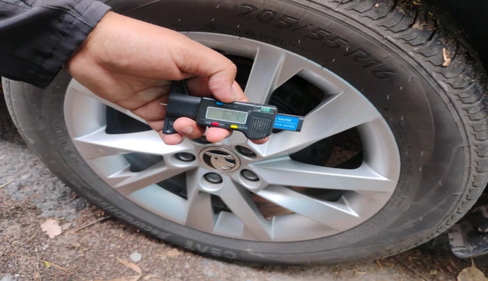 2023 Skoda SLAVIA AMBITION 1.0L TSI AT, Petrol, Automatic, 13,272 km, tyre