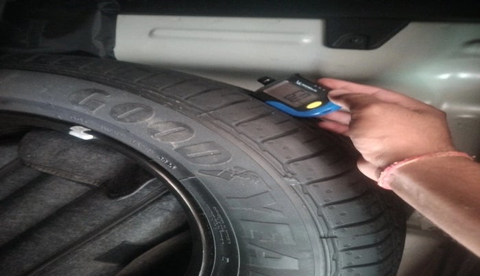 2020 KIA SELTOS HTX 1.5 PETROL, Petrol, Manual, 43,548 km, tyre