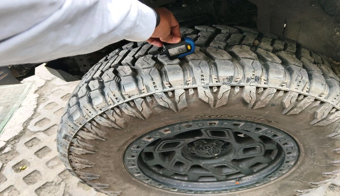 2022 Mahindra Thar LX D AT 4WD HT, Diesel, Automatic, 45,489 km, tyre