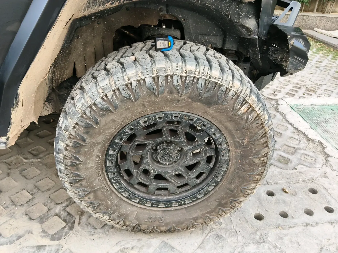 2022 Mahindra Thar LX D AT 4WD HT, Diesel, Automatic, 45,489 km, tyre