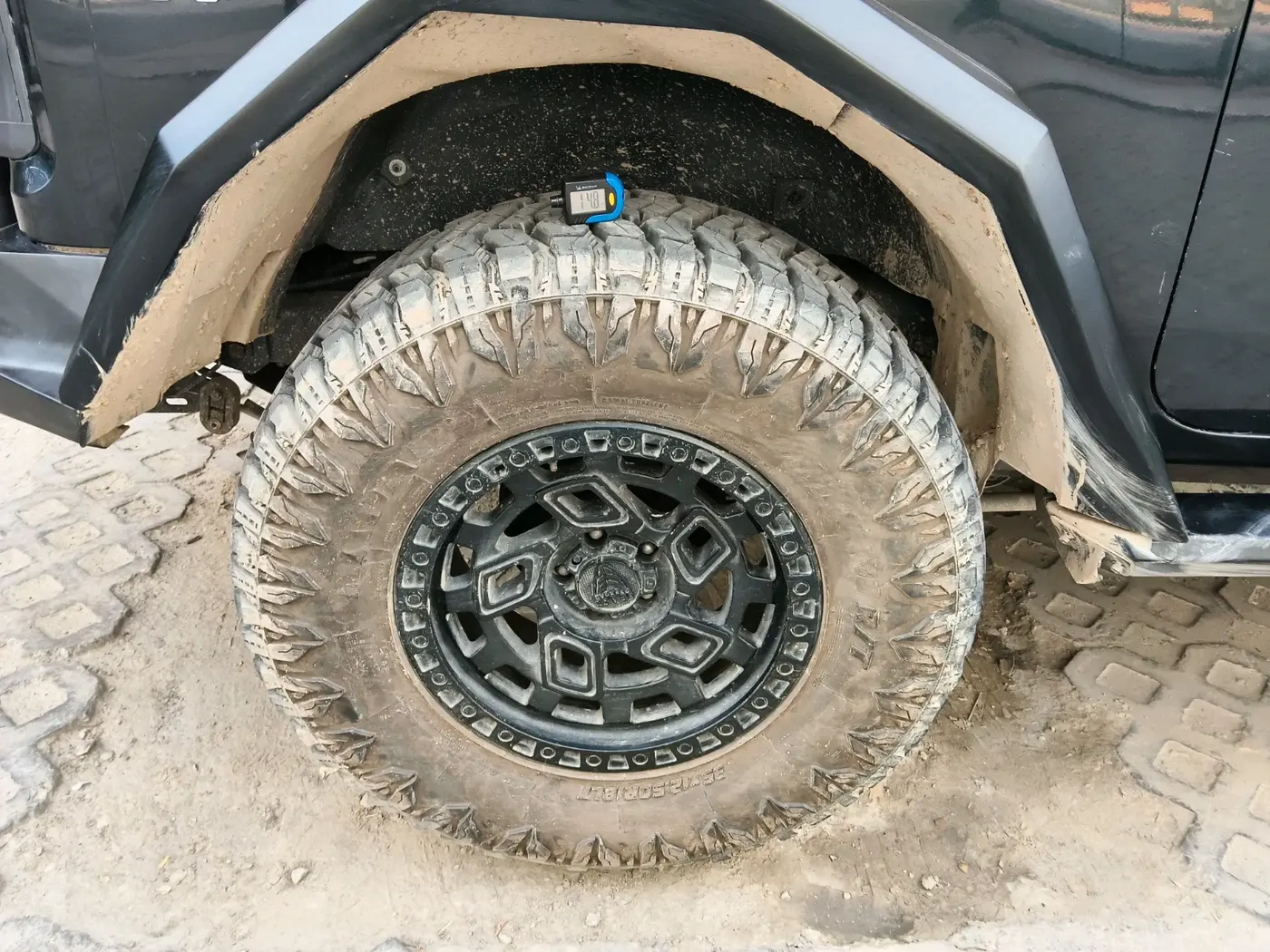 2022 Mahindra Thar LX D AT 4WD HT, Diesel, Automatic, 45,489 km, tyre