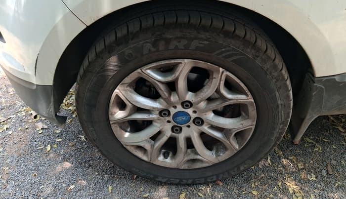 2016 Ford Ecosport TITANIUM+ 1.5L DIESEL, Diesel, Manual, 1,31,885 km, tyre