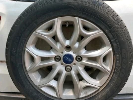 2016 Ford Ecosport TITANIUM+ 1.5L DIESEL, Diesel, Manual, 1,31,885 km, tyre