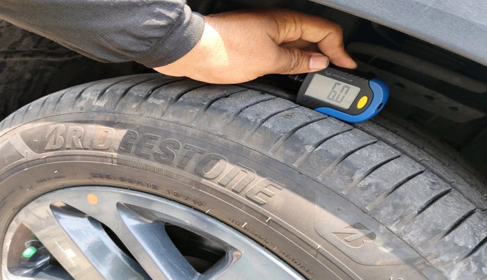 2021 Tata Safari XZA PLUS, Diesel, Automatic, 65,957 km, tyre