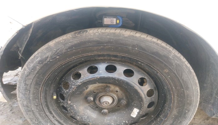 2016 Tata Tiago XM PETROL, CNG, Manual, 87,038 km, tyre