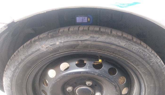 2016 Tata Tiago XM PETROL, CNG, Manual, 87,038 km, tyre