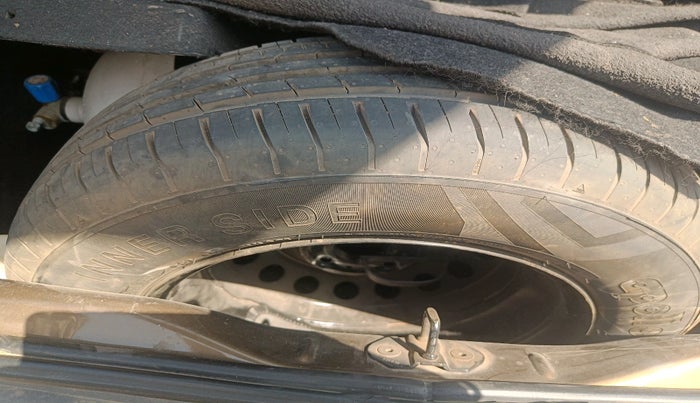 2021 Tata PUNCH CREATIVE  MT, CNG, Manual, 77,823 km, tyre