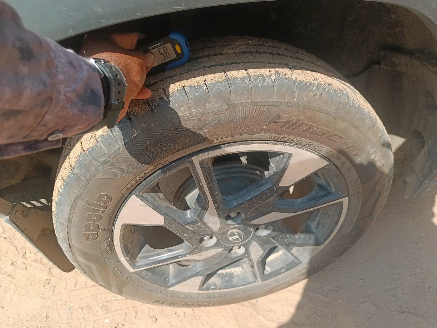 2021 Tata PUNCH CREATIVE  MT, CNG, Manual, 77,823 km, tyre