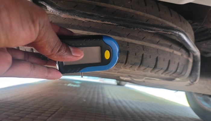 2021 Maruti XL6 ALPHA MT, Petrol, Manual, 62,740 km, tyre