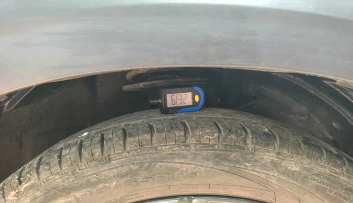 2021 Maruti XL6 ALPHA MT, Petrol, Manual, 62,740 km, tyre