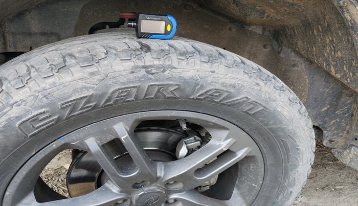 2022 Mahindra Thar LX HARD TOP 4WD MT, Diesel, Manual, 90,175 km, tyre