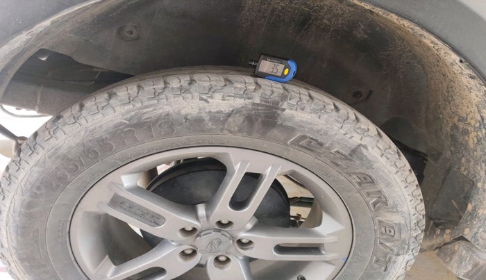 2022 Mahindra Thar LX HARD TOP 4WD MT, Diesel, Manual, 90,175 km, tyre