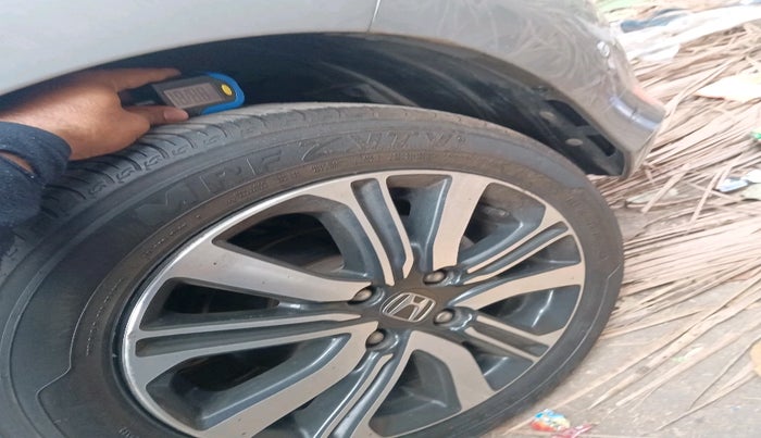 2022 Honda Amaze 1.2L I-VTEC VX CVT, Petrol, Automatic, 22,515 km, tyre