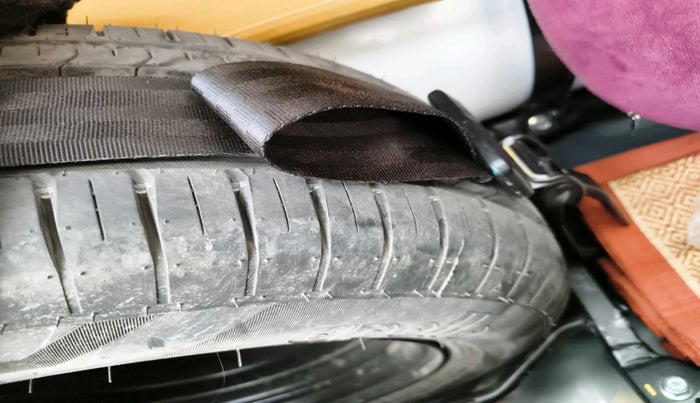 2023 Maruti Baleno  ZETA CNG 1.2L, CNG, Manual, 43,304 km, tyre