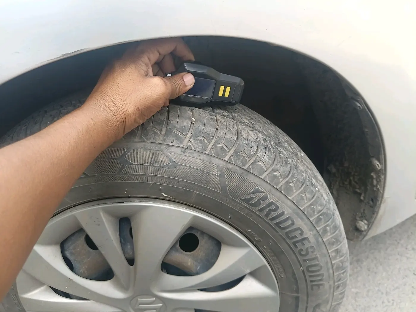 2018 Maruti Swift VXI, Petrol, Manual, 1,18,531 km, tyre