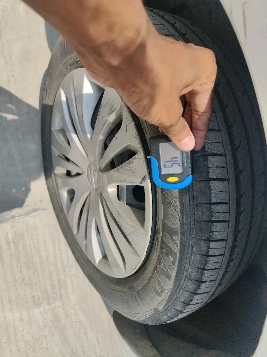 2014 Maruti Ertiga VXI CNG, CNG, Manual, 58,746 km, tyre