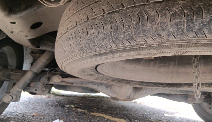 2018 Toyota Innova Crysta 2.7 GX 8 STR, Petrol, Manual, 66,035 km, tyre