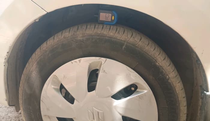2017 Maruti Celerio VXI CNG, CNG, Manual, 1,23,115 km, tyre