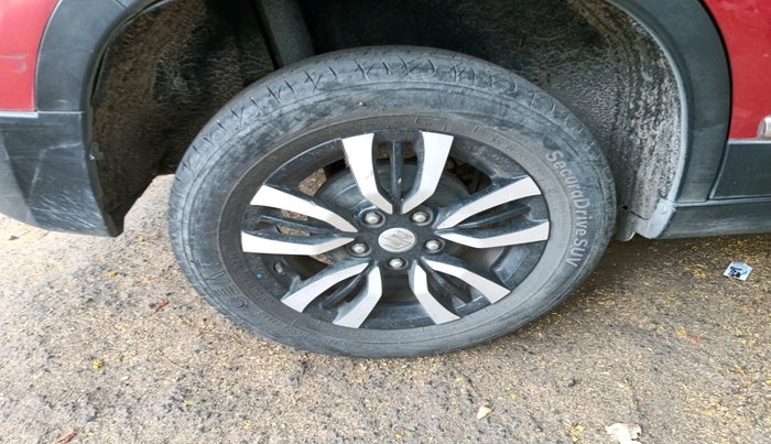 2016 Maruti Vitara Brezza LDI (O), Diesel, Manual, 1,74,072 km, tyre