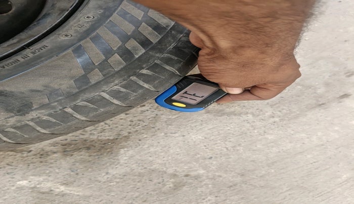 2016 Toyota Etios Liva GD, Diesel, Manual, 1,04,588 km, tyre