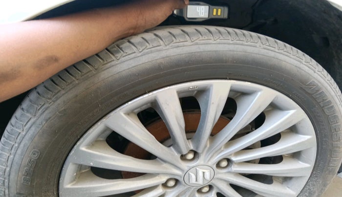 2015 Maruti Ciaz ZDI SHVS, Diesel, Manual, 1,21,876 km, tyre